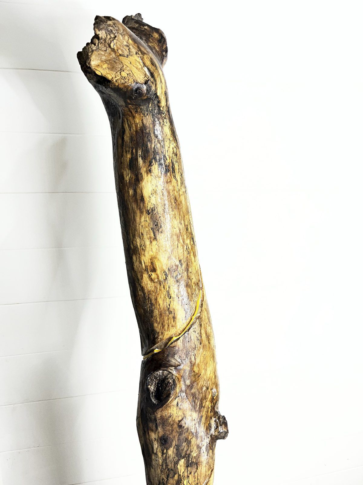 Lámpara de piso Deriva · 120 cm, luz cálida